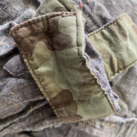 12 mos Boys Denim Speckled Camo Button Up - Picture 4 of 5